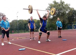 Вправу штангіста виконує Соколов І.