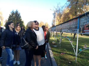 Перегляд експозиції Шляхами Донбасу