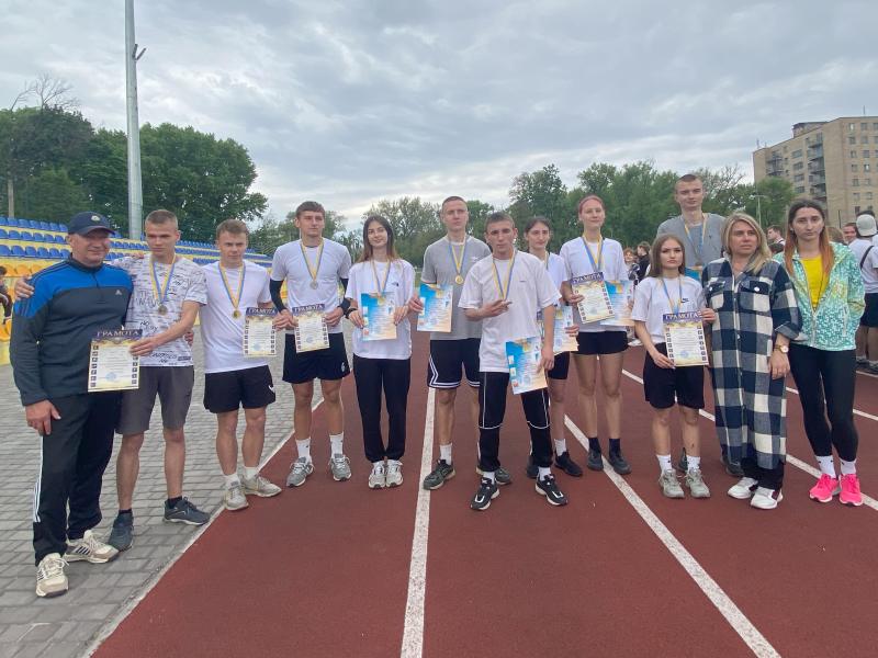Чемпіонат коледжу з легкої атлетики